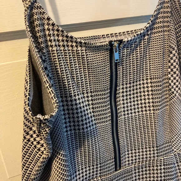 Summer Dress - Picture 7 of 8